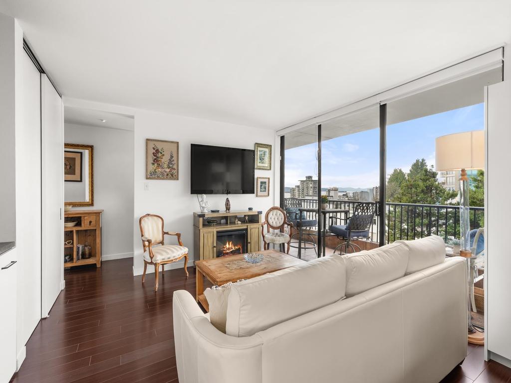 Listing Image for R3100600