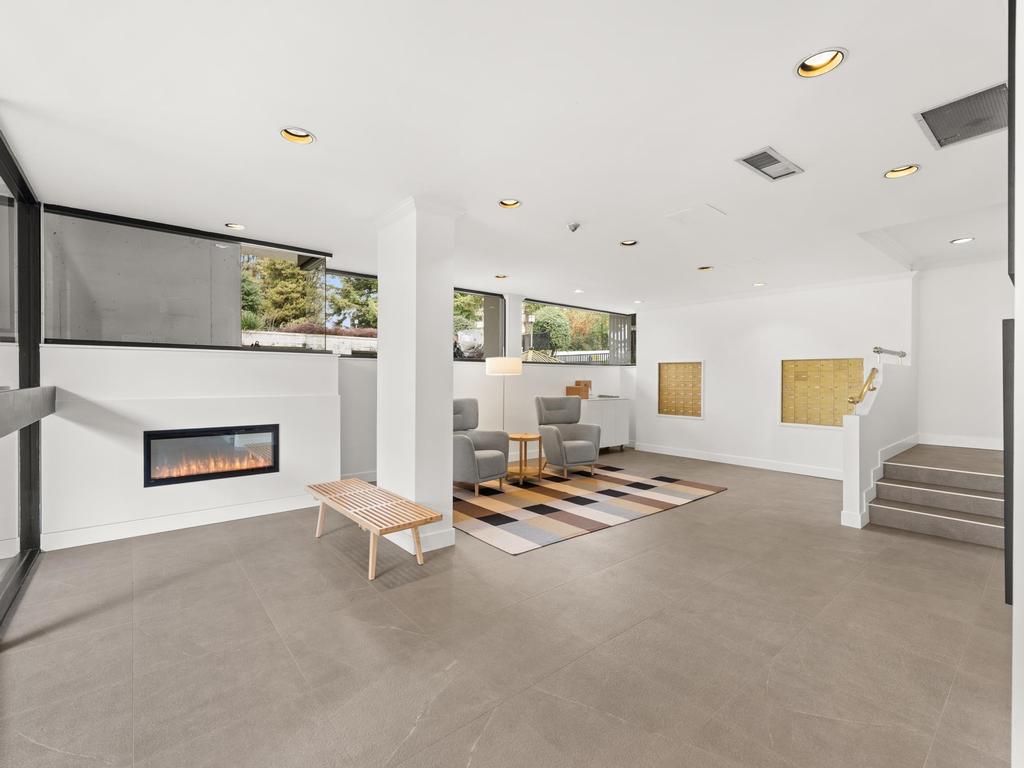 Listing Image for R3100600