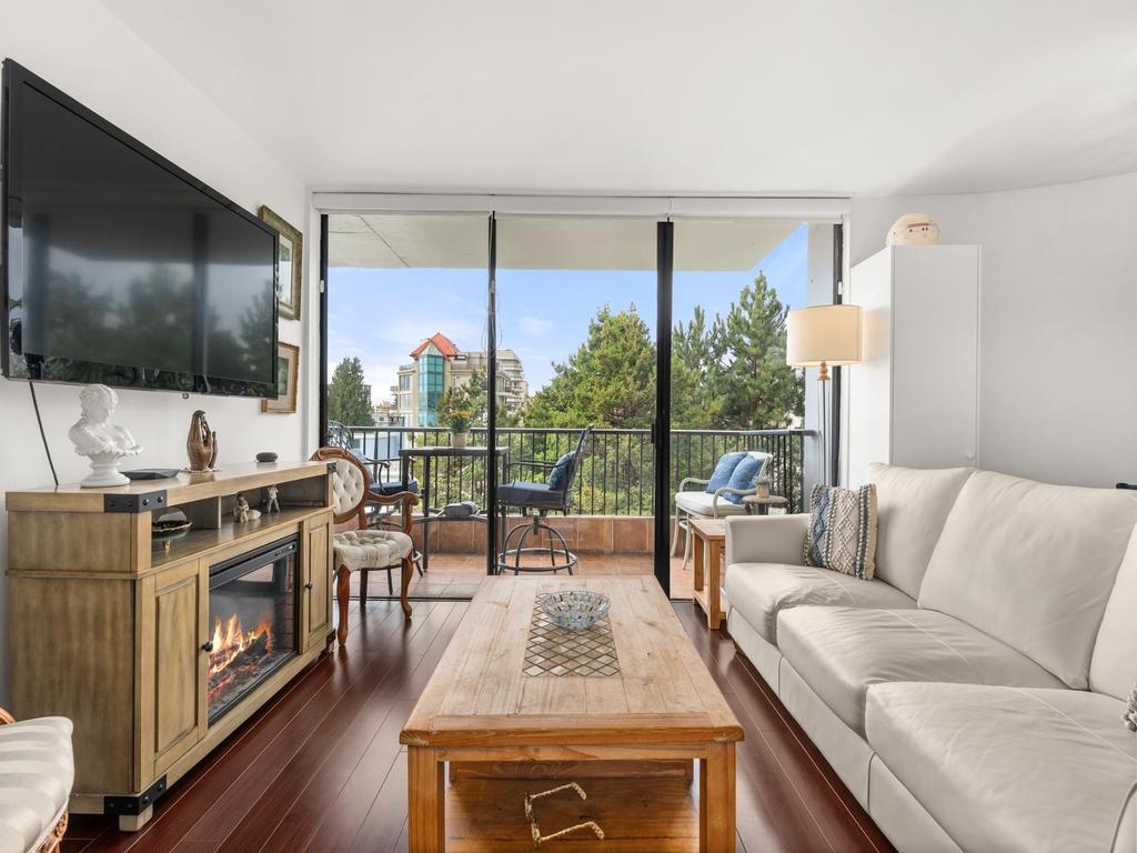 Listing Image for R3100600