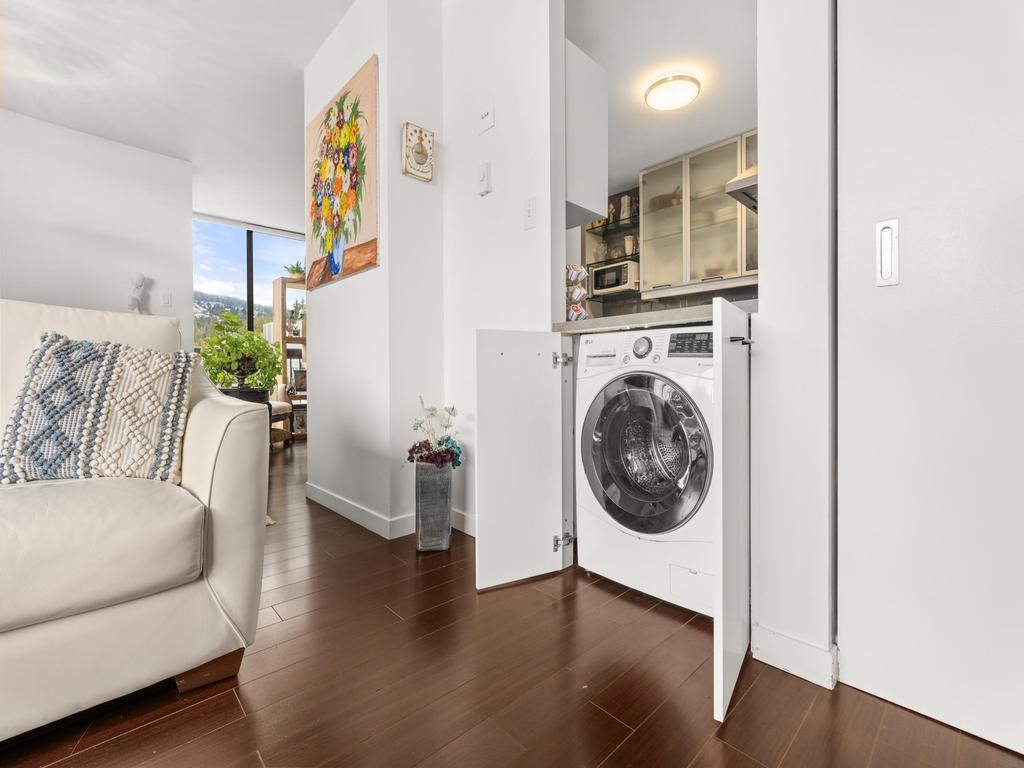 Listing Image for R3100600