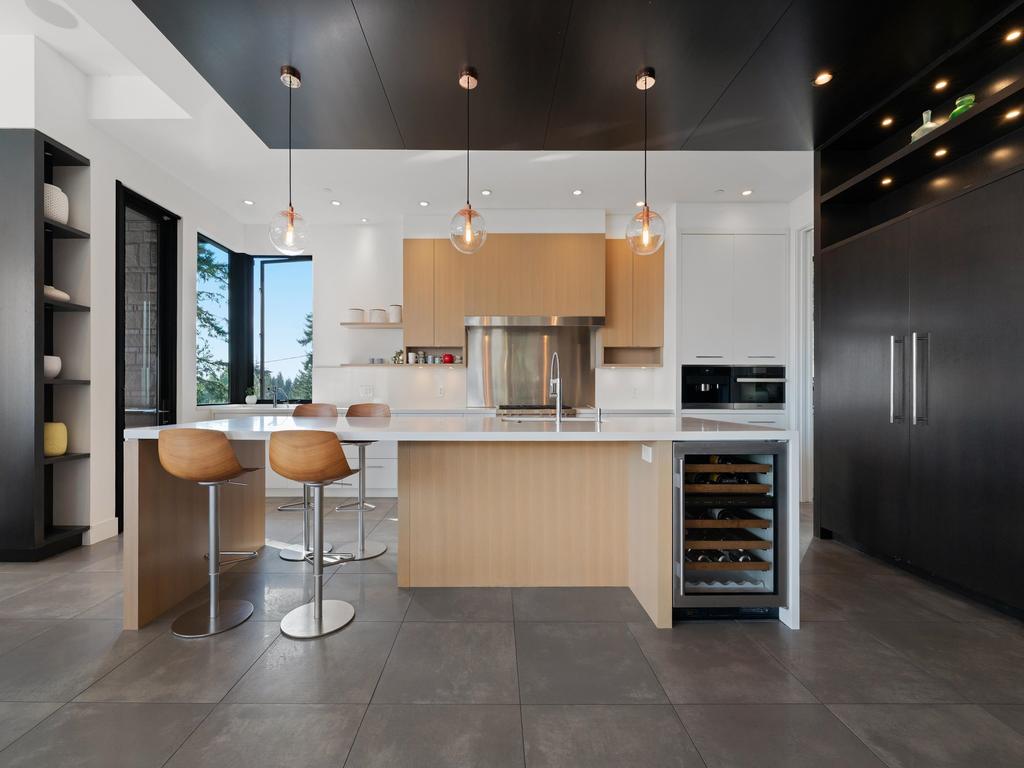 Listing Image for R3100605