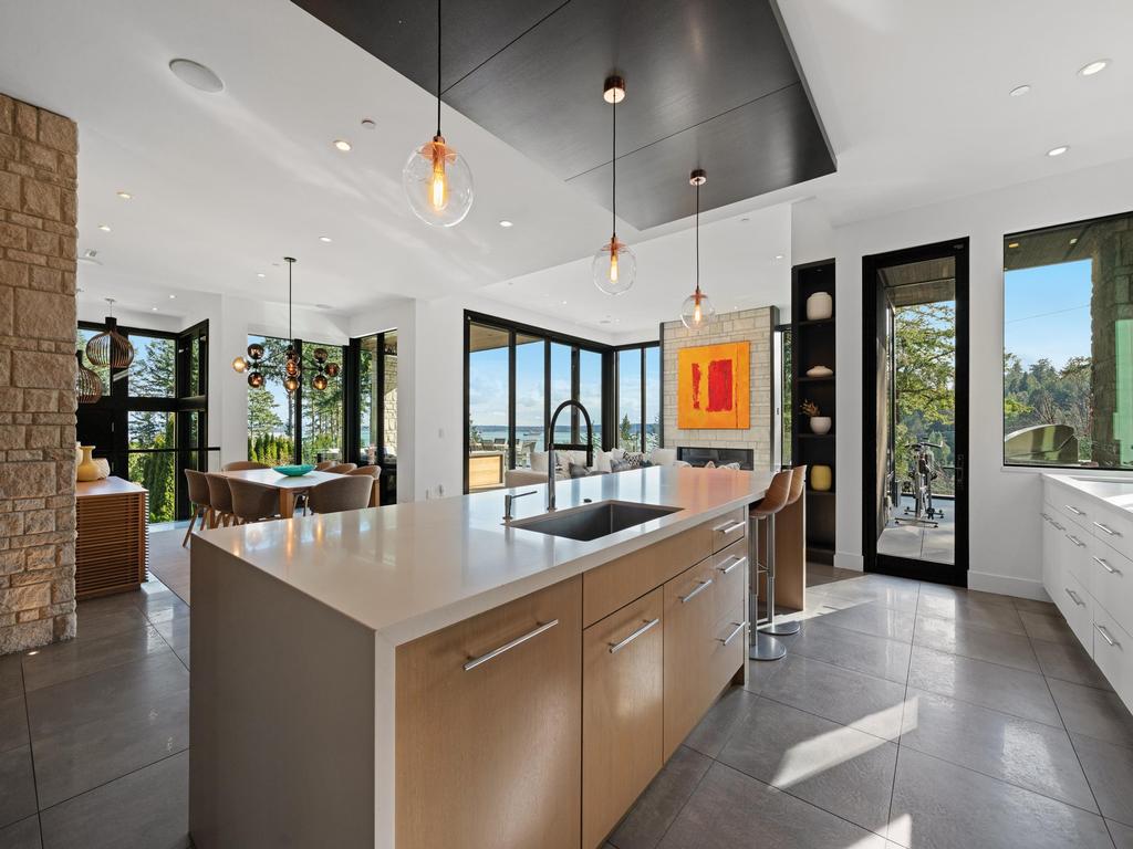 Listing Image for R3100605