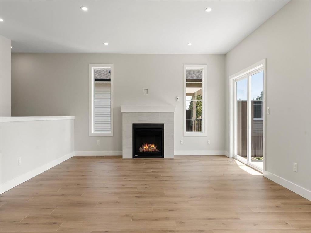 Listing Image for R3100619