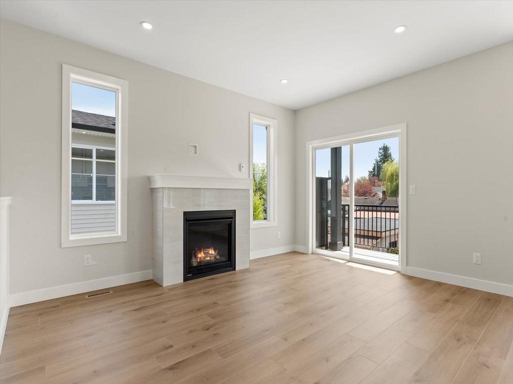 Listing Image for R3100619