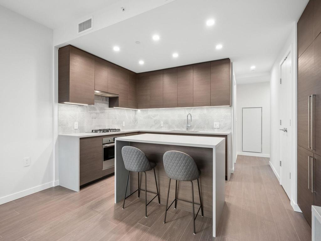 Listing Image for R3100620