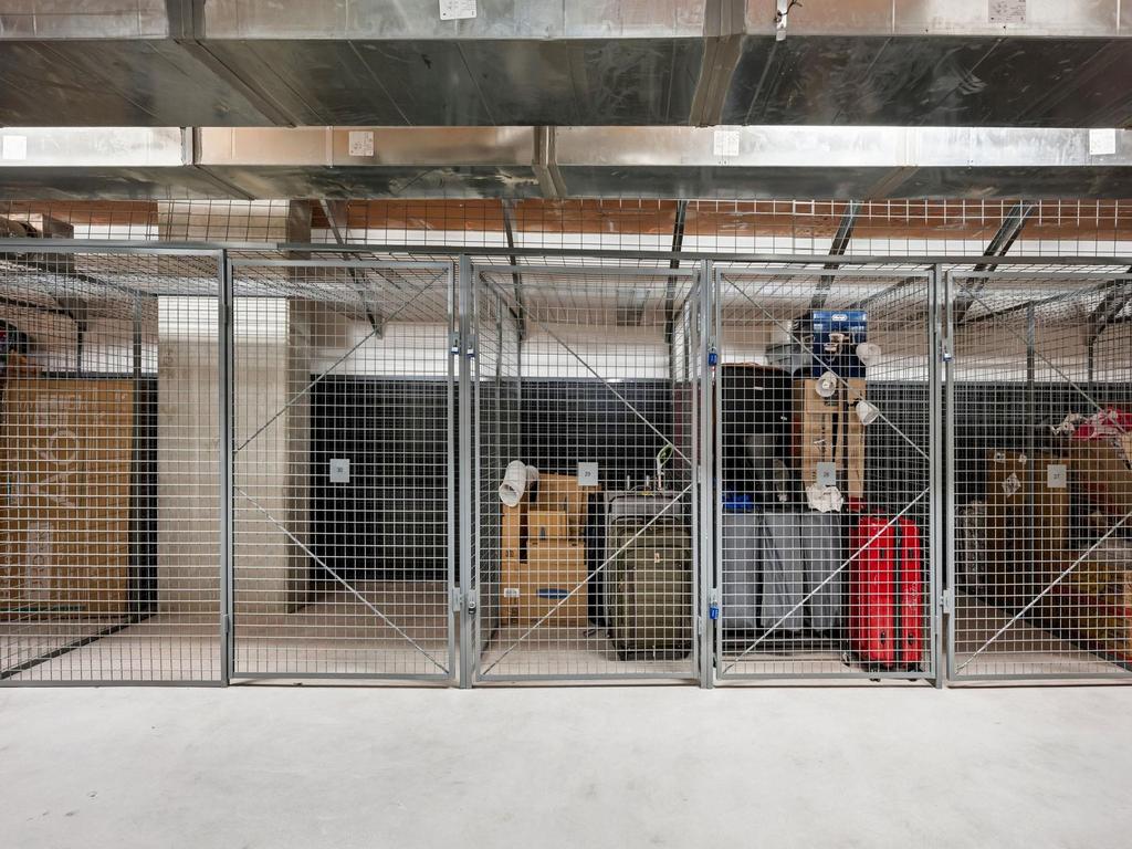 Listing Image for R3100620