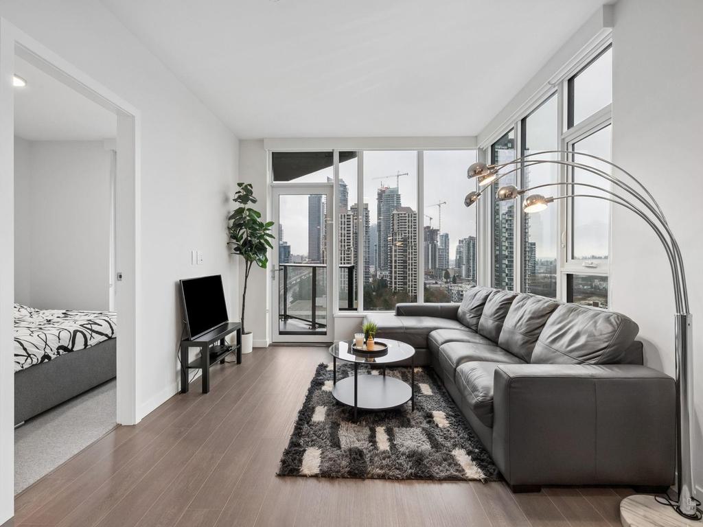 Listing Image for R3100620