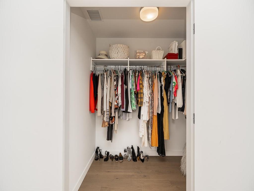 Listing Image for R3100621