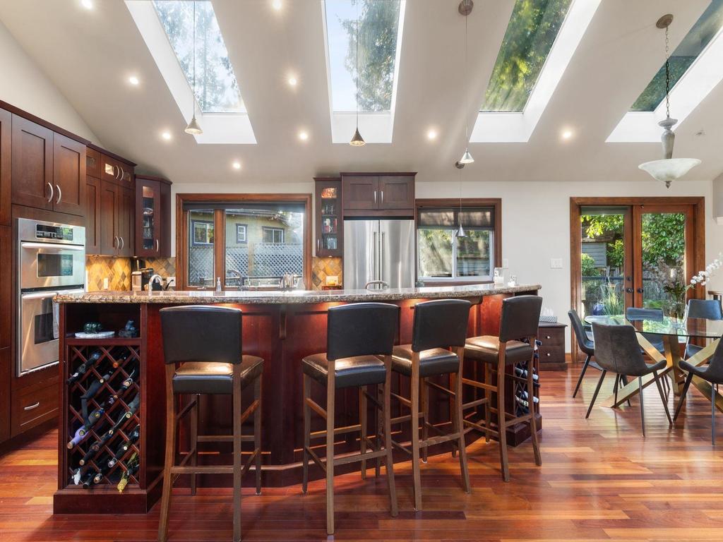 Listing Image for R3100629