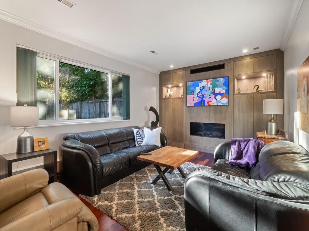 Listing Image for R3100629