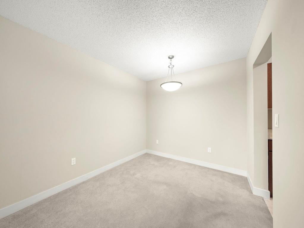 Listing Image for R3100633