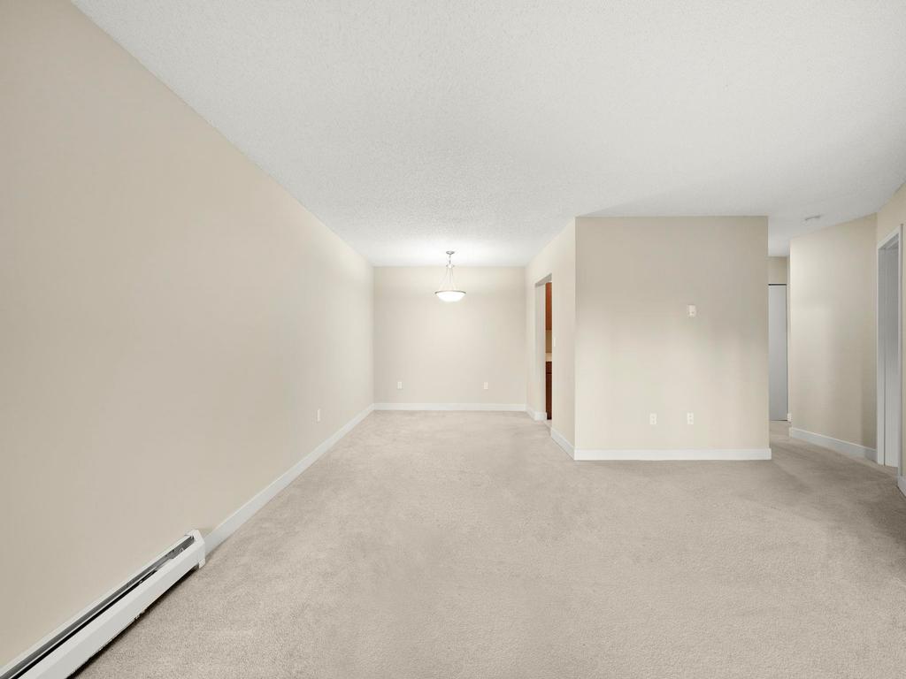 Listing Image for R3100633