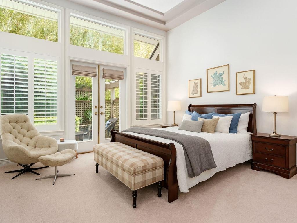 Listing Image for R3100636