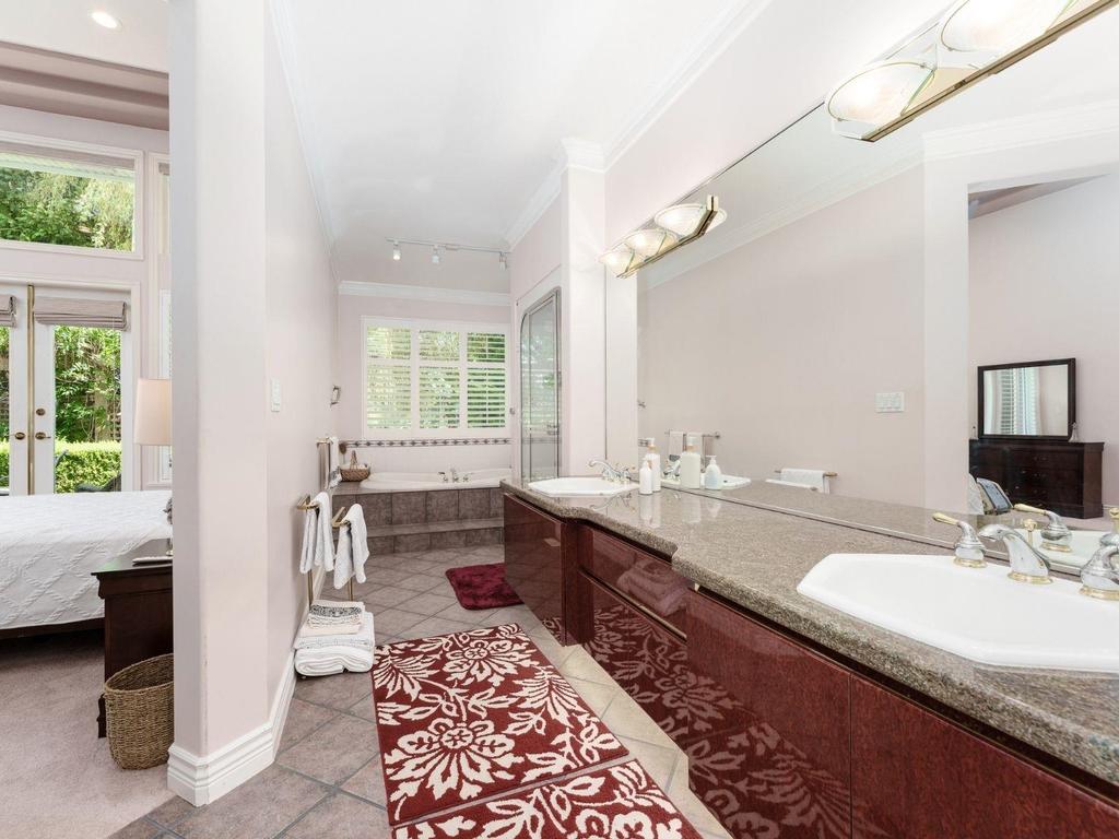 Listing Image for R3100636