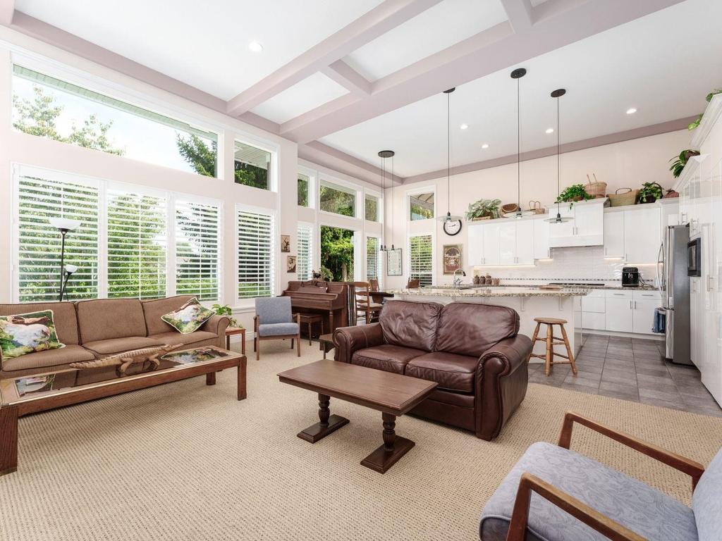 Listing Image for R3100636