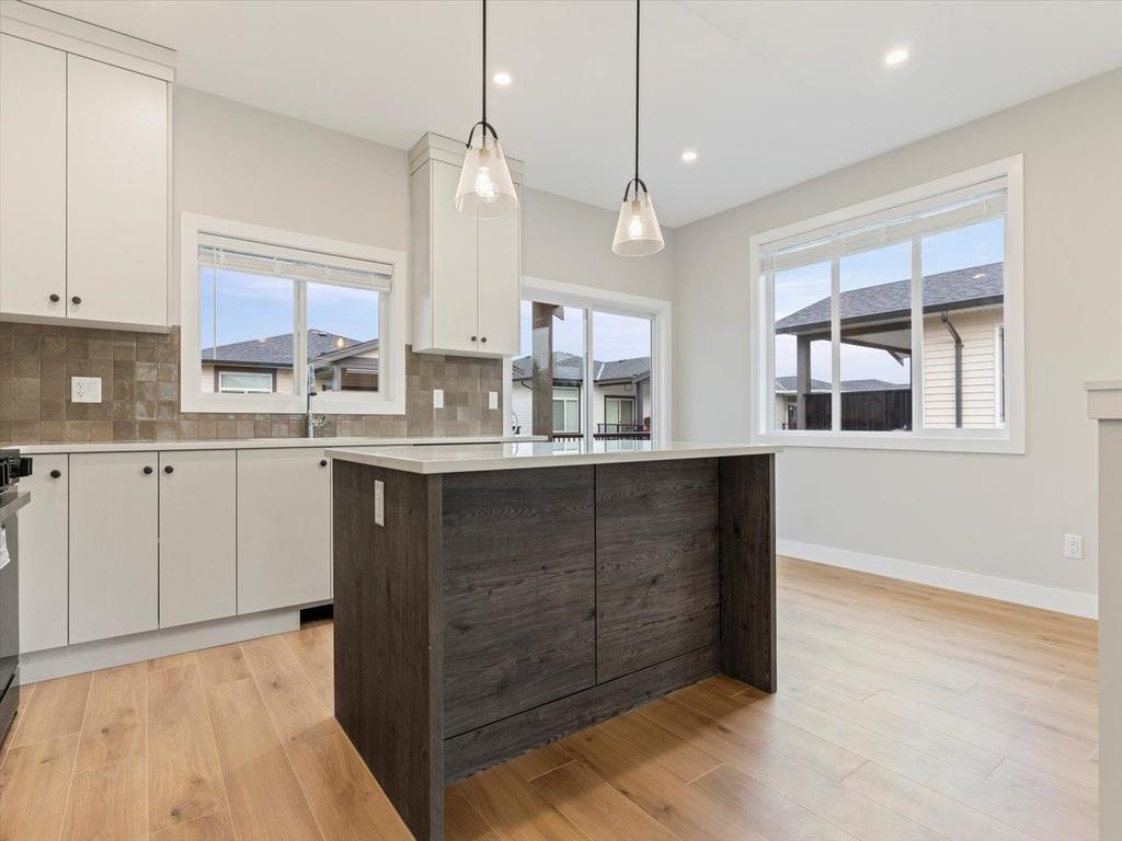 Listing Image for R3100638