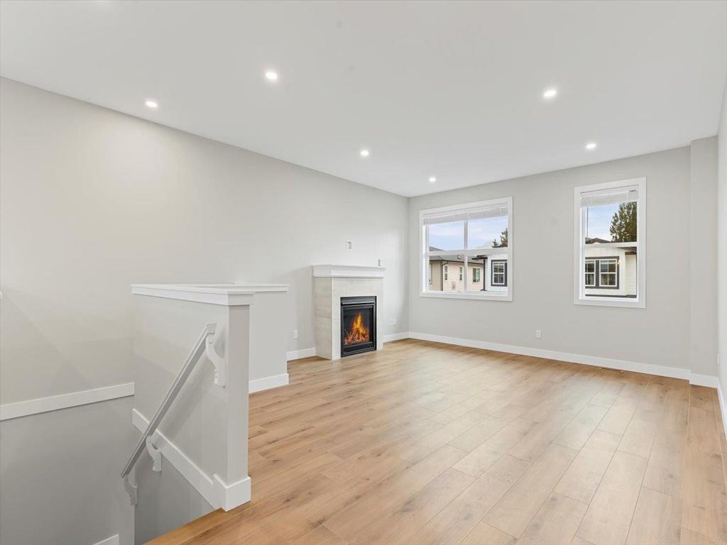 Listing Image for R3100638