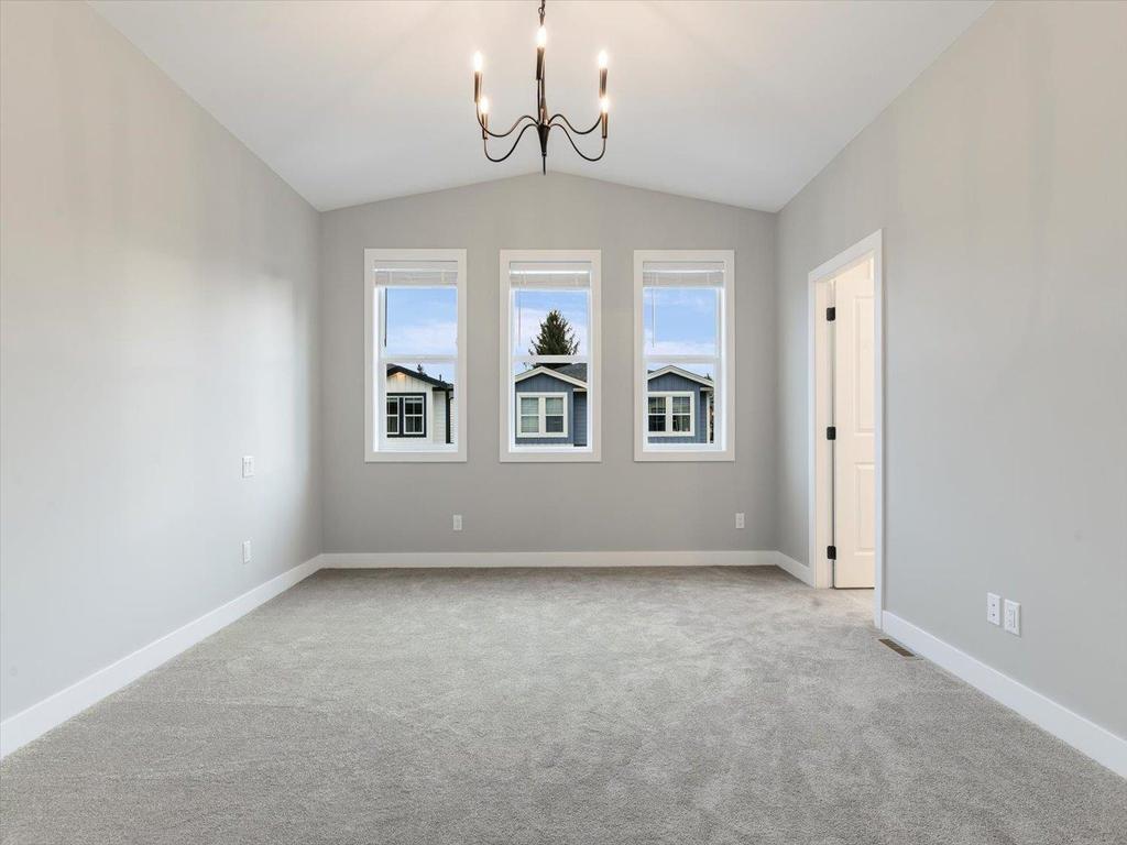 Listing Image for R3100638