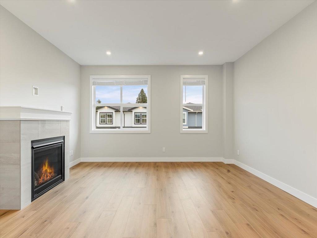 Listing Image for R3100638