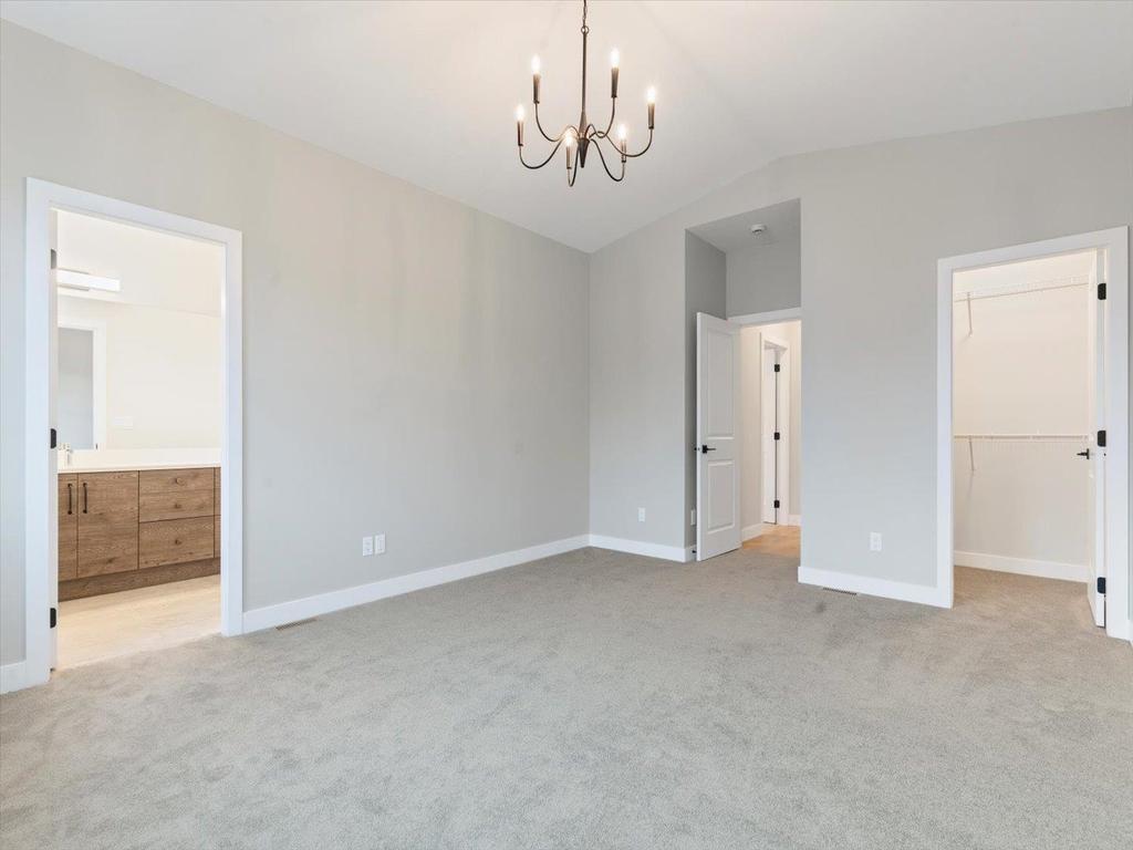 Listing Image for R3100638