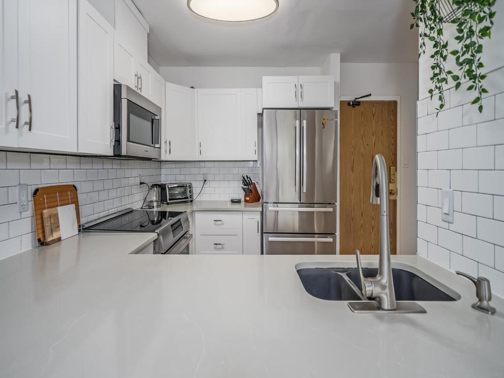 Listing Image for R3100654