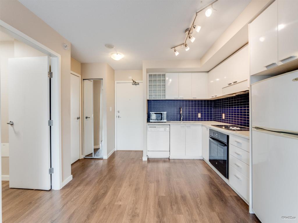 Listing Image for R3100659