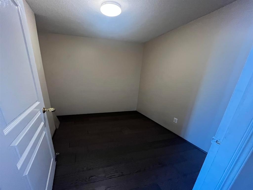 Listing Image for R3100666