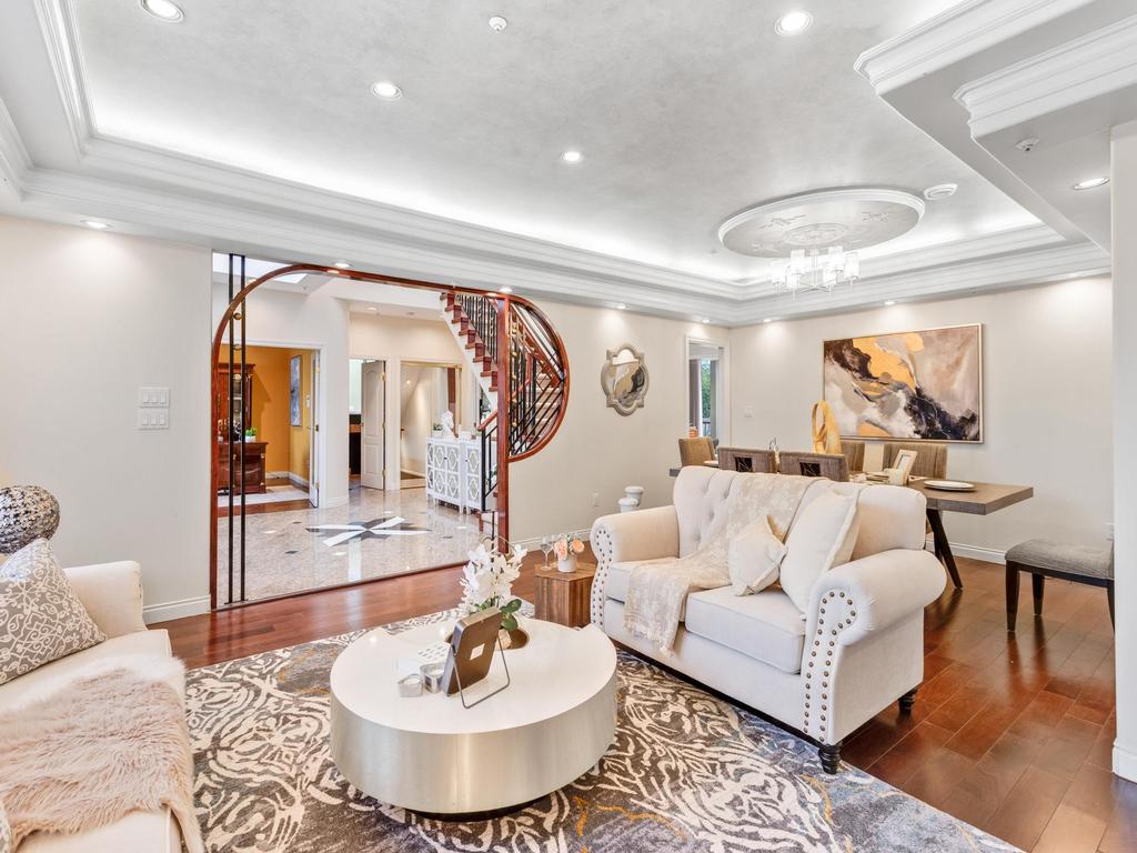 Listing Image for R3100673