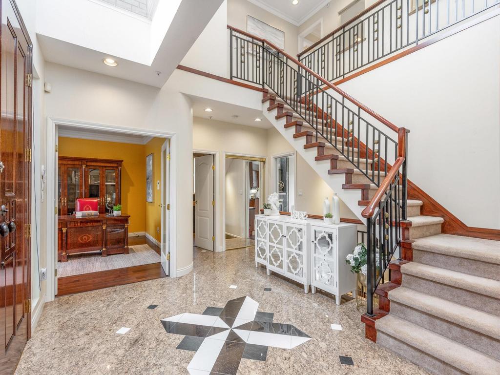 Listing Image for R3100673