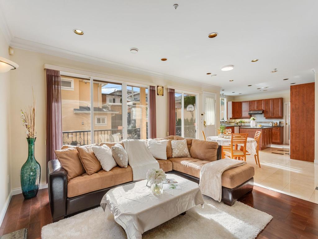 Listing Image for R3100673