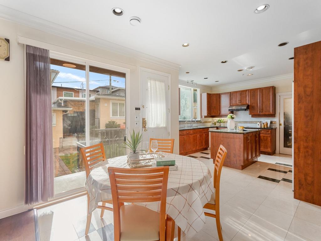 Listing Image for R3100673