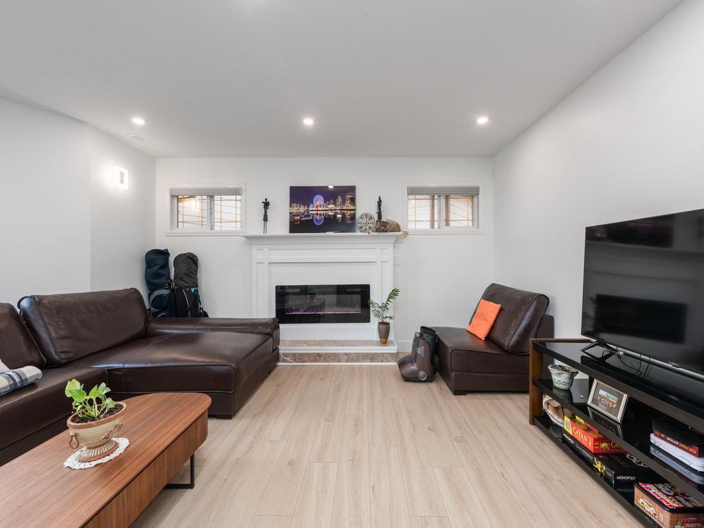 Listing Image for R3100680