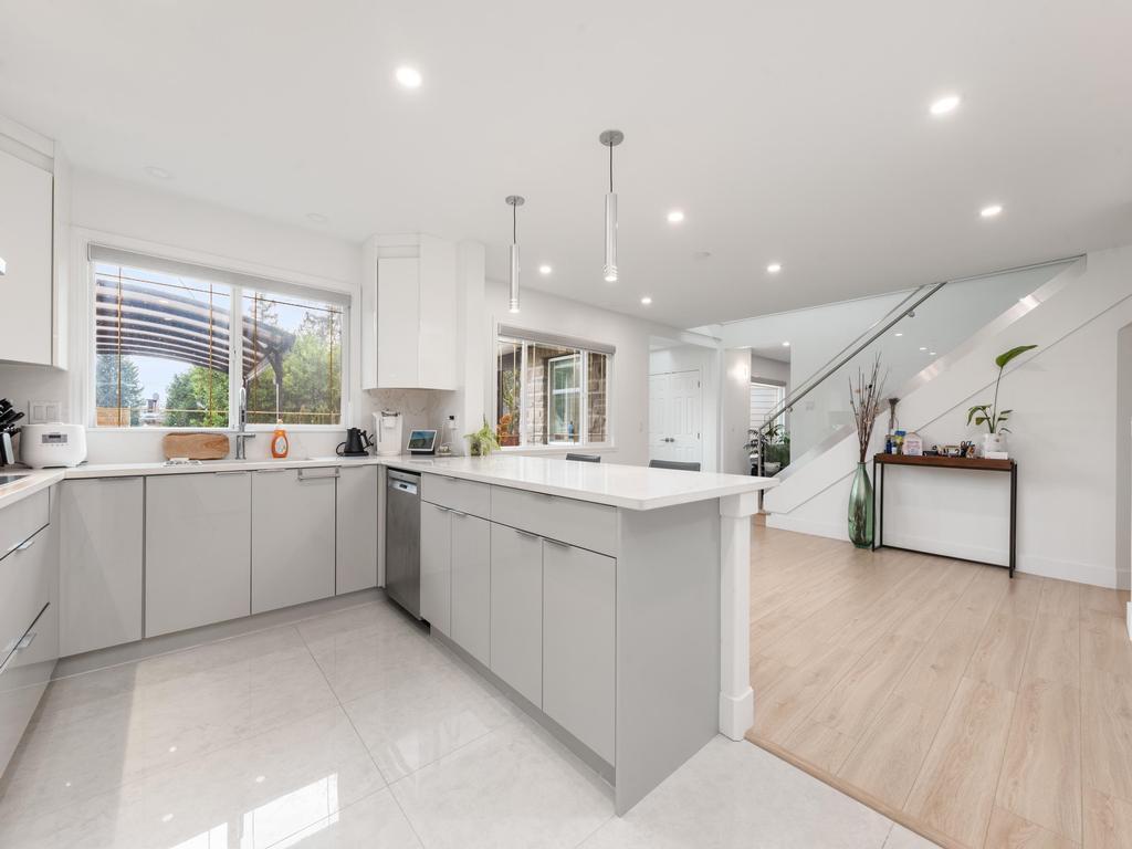 Listing Image for R3100680