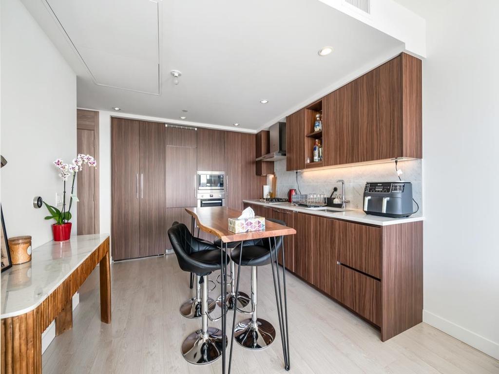 Listing Image for R3100681