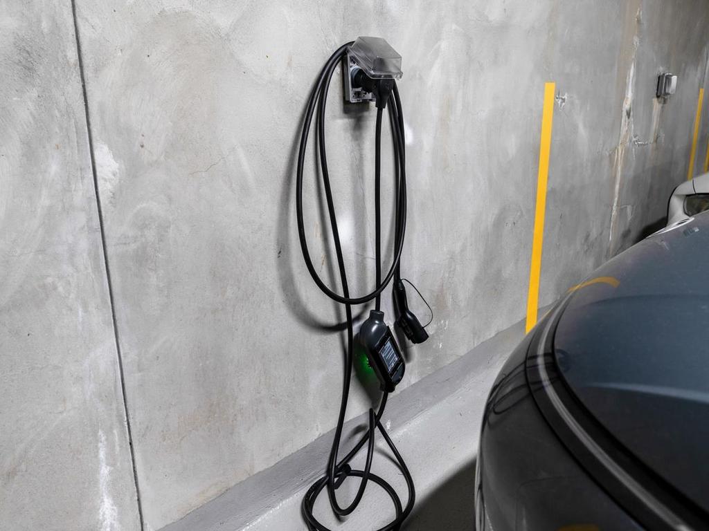 Listing Image for R3100681