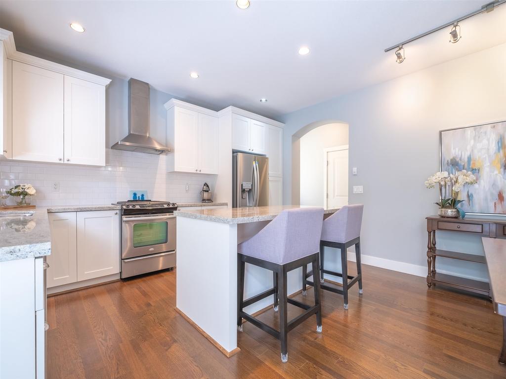 Listing Image for R3100696