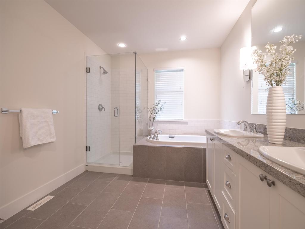 Listing Image for R3100696