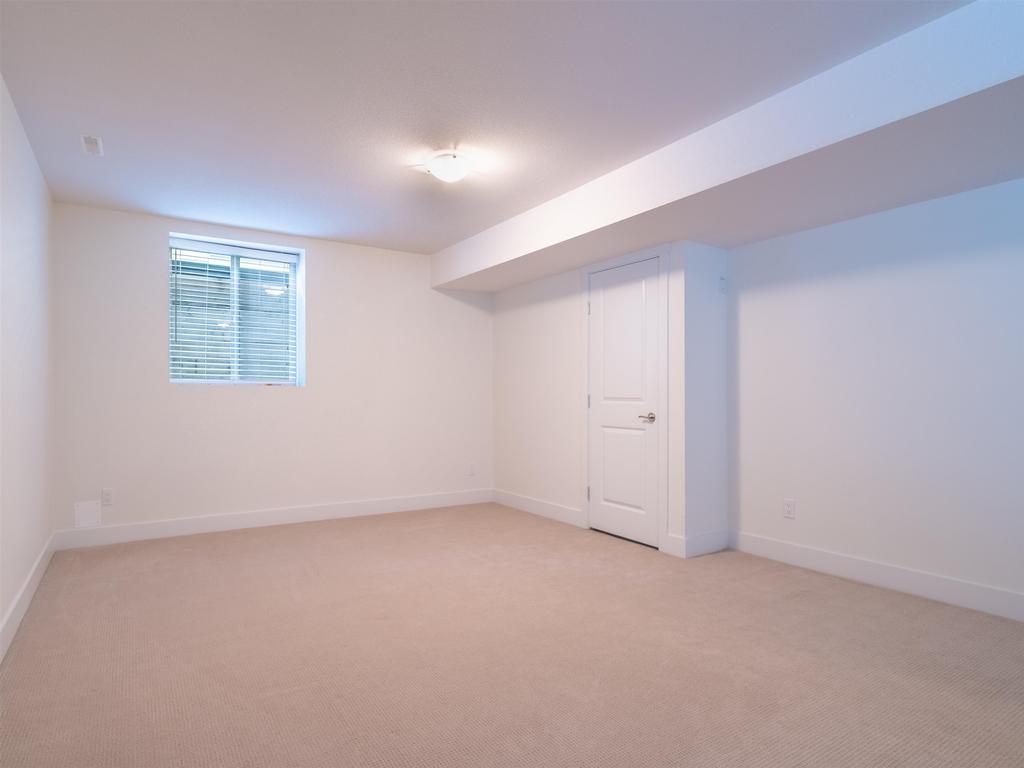 Listing Image for R3100696