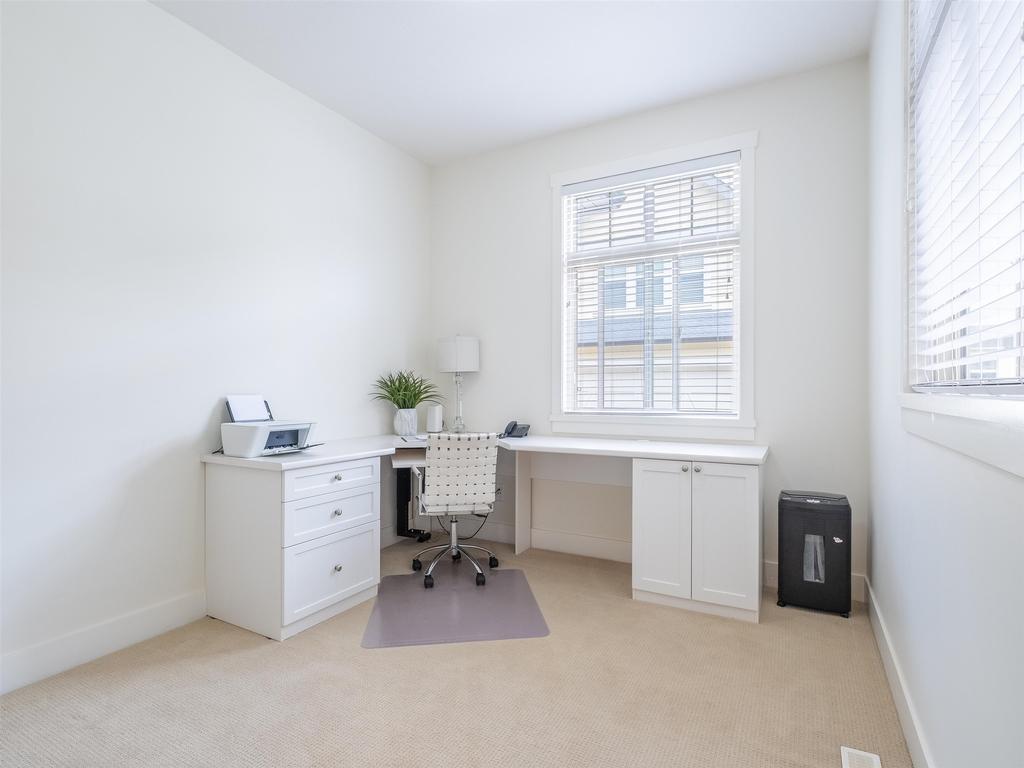 Listing Image for R3100696