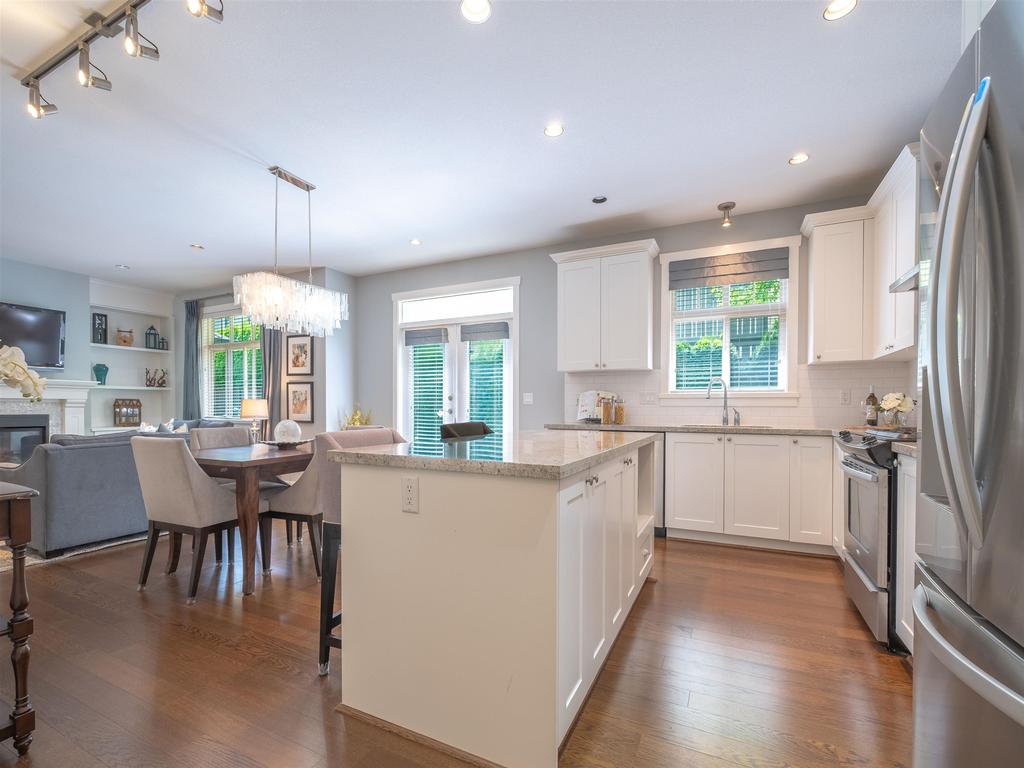 Listing Image for R3100696