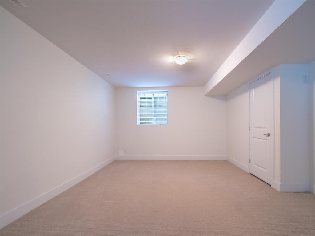 Listing Image for R3100696