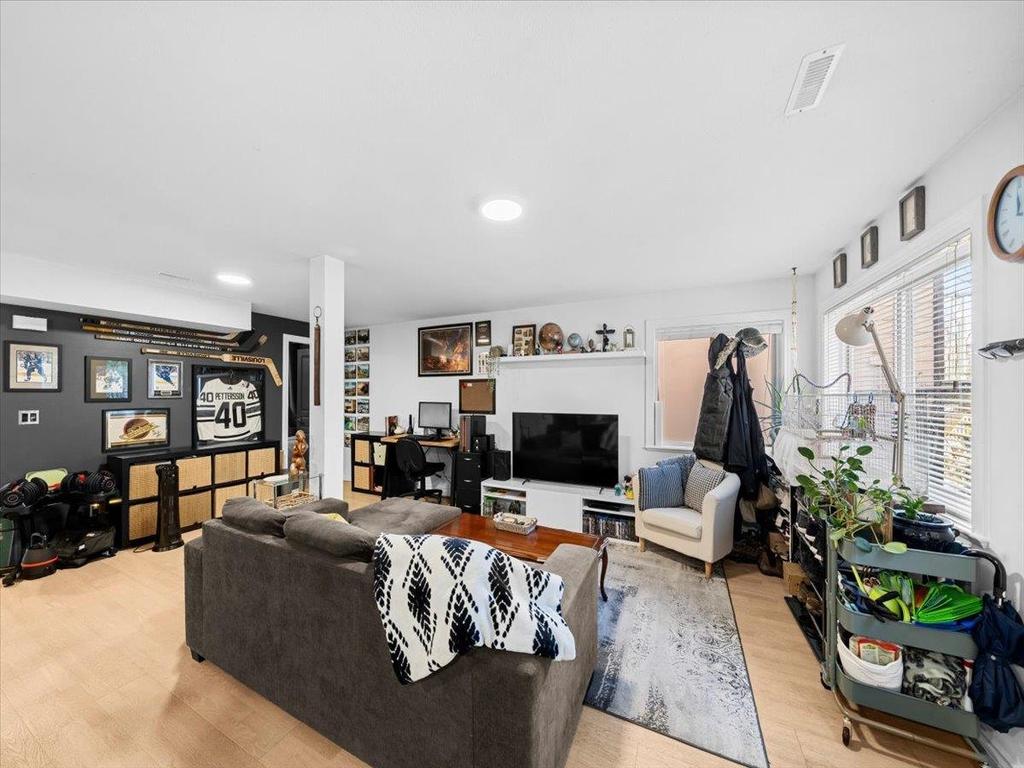 Listing Image for R3100709