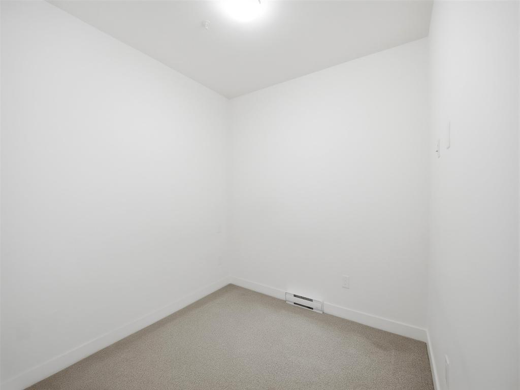 Listing Image for R3100736