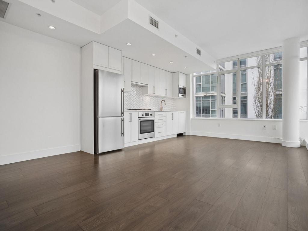 Listing Image for R3100750