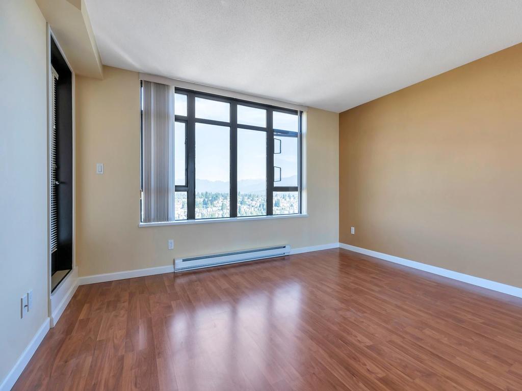 Listing Image for R3100755