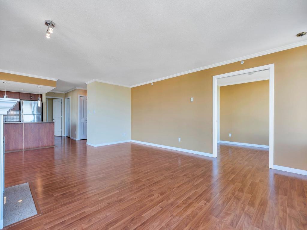 Listing Image for R3100755