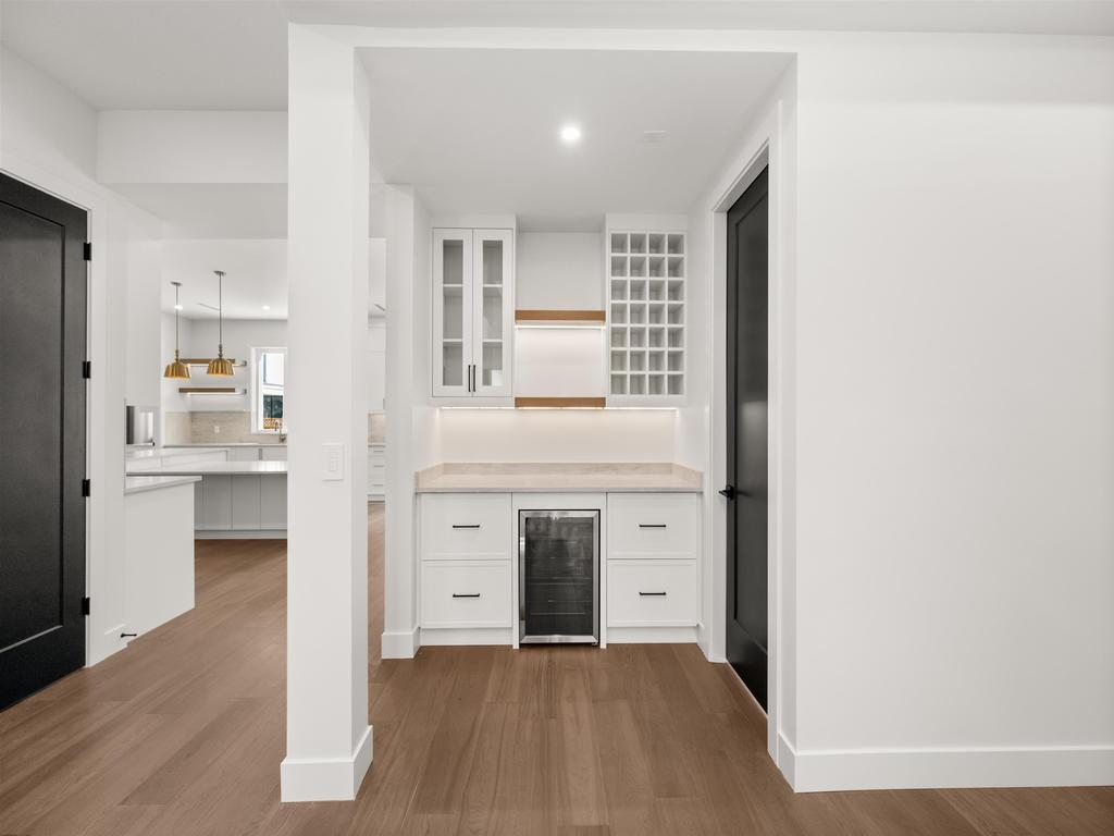 Listing Image for R3100759