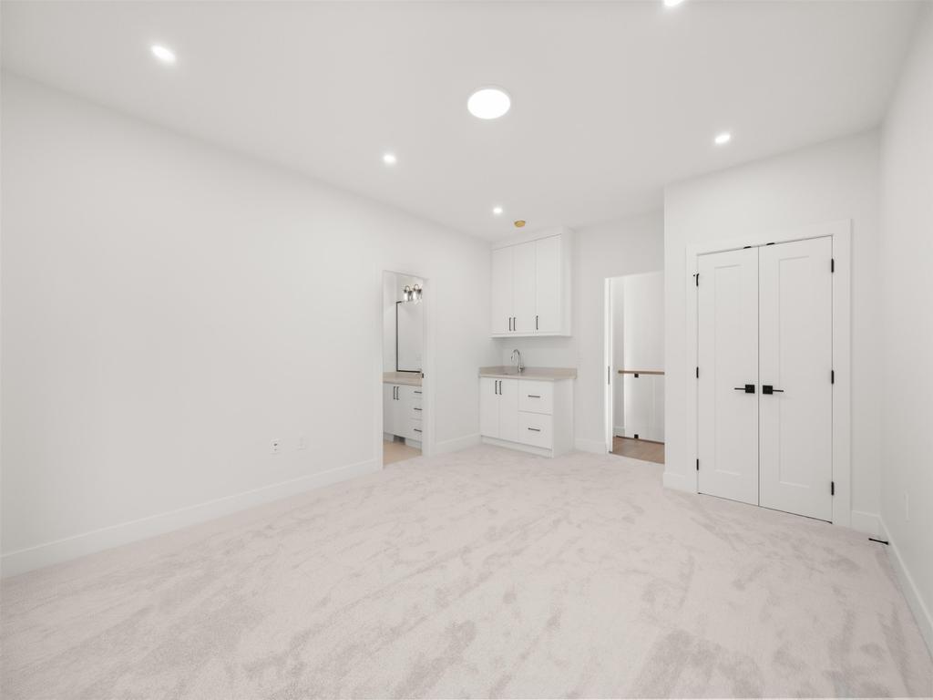 Listing Image for R3100759