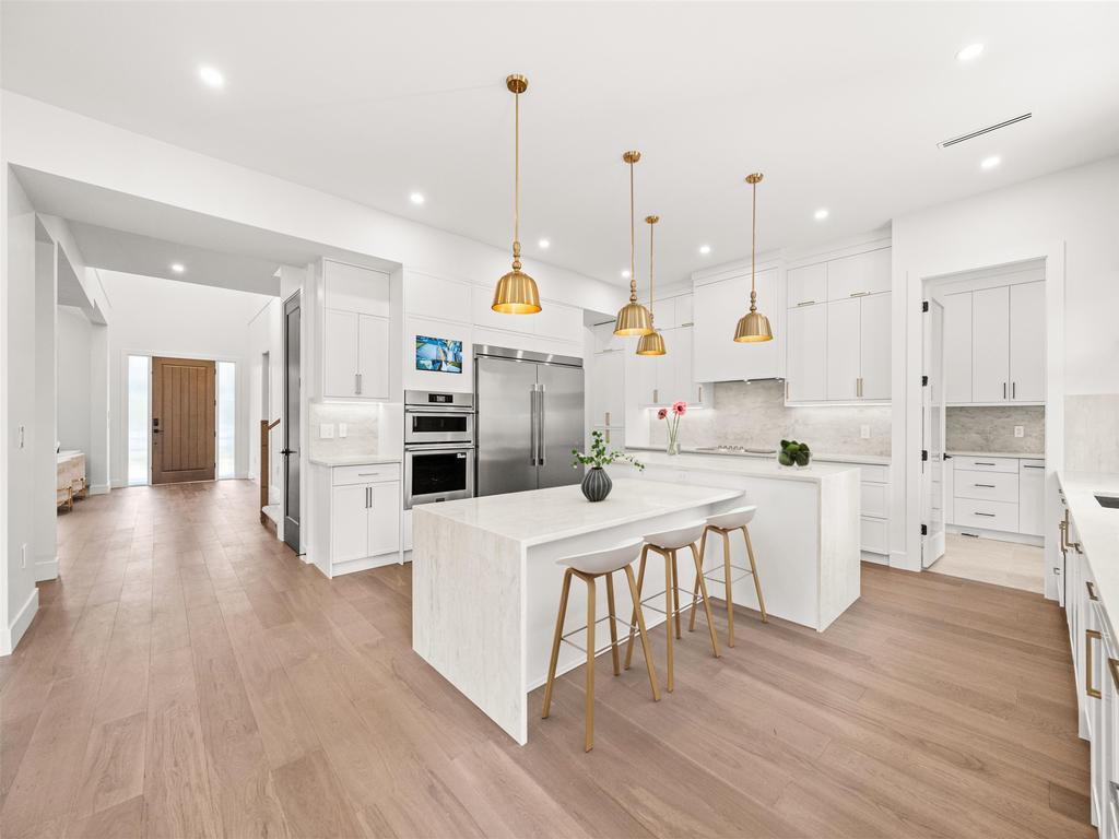 Listing Image for R3100759