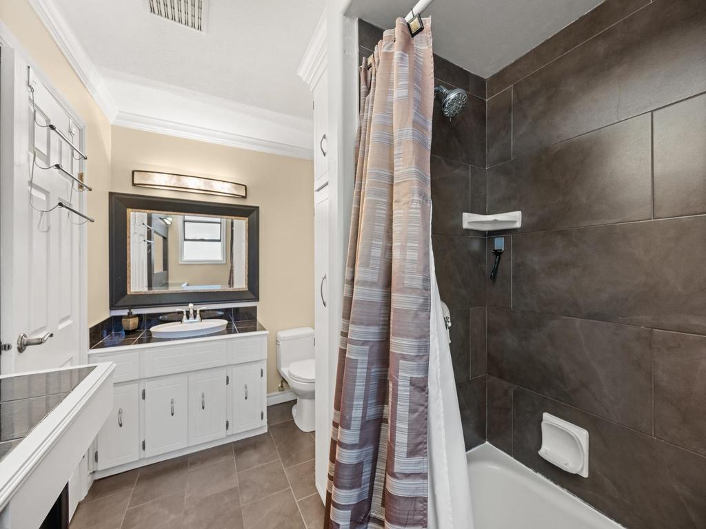 Listing Image for R3100776